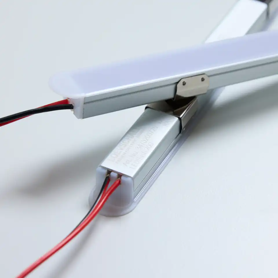 LEDflush Lyslist for innfelling i skapside | Illuminor as