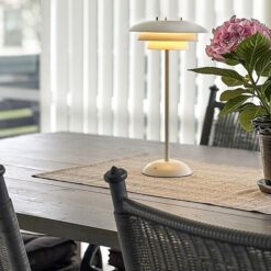 Epsilon Recharge bordlampe hvit usb