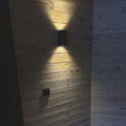 Ume utelampe lys Opp og Ned Mørkgrå IP65 | Illuminor as